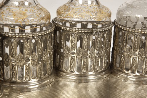 Odiot - Cabaret in sterling silver and 4  crystal bottles XIXè - Napoléon III