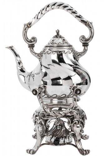 Samovar rocaille in silver by Martin Marie Vve