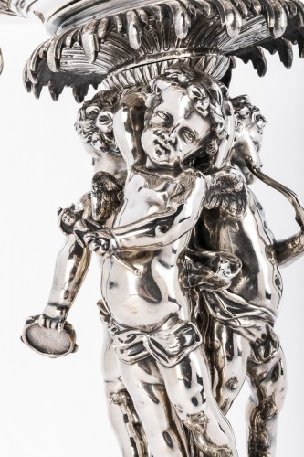 Antiquités - Centerpiece in silvered bronze by A. FRESNAIS 19th