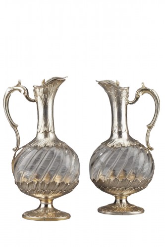 Orfèvre ODIOT - Paire d'aiguières oblongues cristal et vermeil XIXè siècle