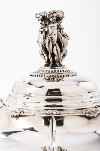 XIXe siècle - Odiot - Légumier sur son plat en argent massif XIXè