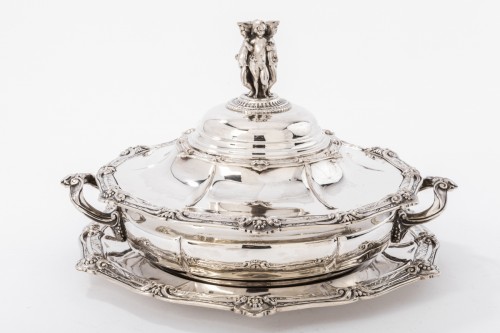 Antiquités - Odiot - Vegetable dish on its platter in solid silver XIXth