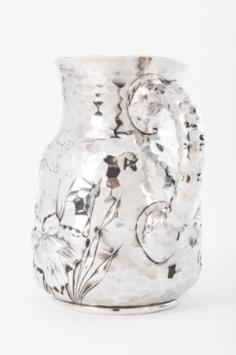 J.E. CALDWELL - Hammered solid silver pitcher 20th century - 