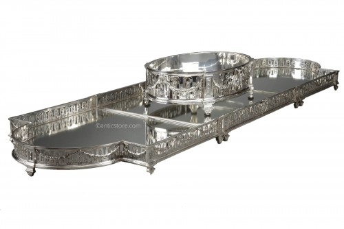 Queille - Surtout of table and its planter in solid silver XIXth