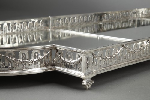 Argenterie et Arts de la table  - Queille – Surtout de table et sa Jardinière en argent massif XIXè