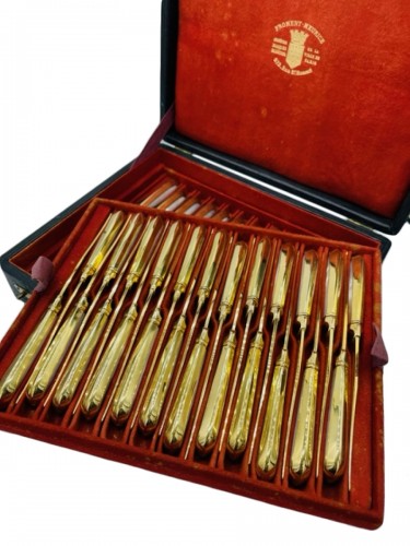 Froment Meurice - Box of nacre pearl and vermeil 19th lacrosse knives