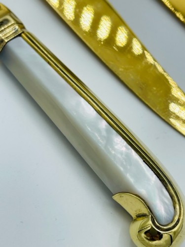 Antiquités - Froment Meurice - Coffret de couteaux à crosse en nacre et vermeil XIXe