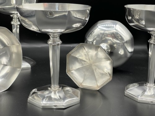 Antiquités - Boulenger - Suite of 12 cups in sterling silver Art deco