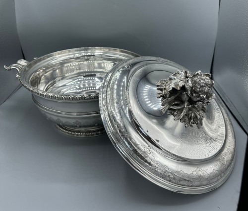 Antiquités - Puiforcat - Soup tureen in sterling silver Regency  19th 