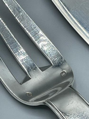 20th century - Jean E. Puiforcat - Art deco solid silver cutlery set Annecy model