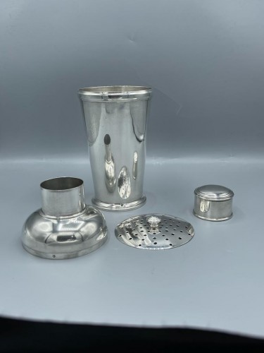 Jean E. Puiforcat - sterling silver Shaker circa 1935 - Antique Silver Style Art Déco