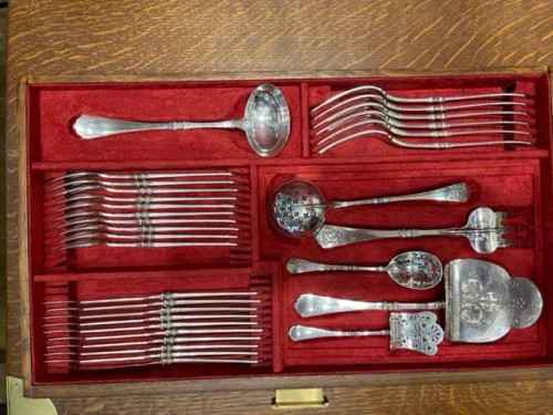  - Silver cutlery set 132 pièces Cardeilhac Hallmark &quot;Minerve&quot; 19th century