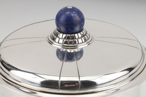 Antiquités - Jean Elisée Puiforcat - Covered box in silver and Lapis Lazuli Art Deco