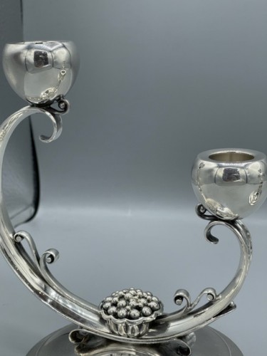 Argenterie et Orfèvrerie  - Holger Rasmussen - Paire de candélabres en argent massif deux lumières