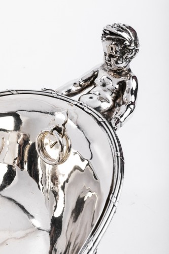 19th century - Oval silver planter by Émile Froment-Meurice, Paris, circa 1880