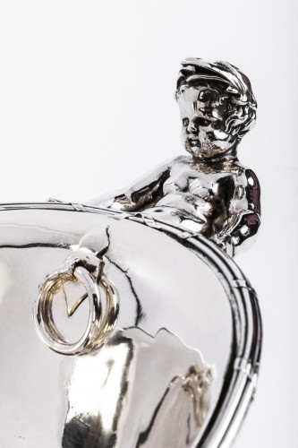 Napoléon III - Oval silver planter by Émile Froment-Meurice, Paris, circa 1880