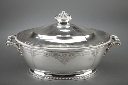 Argenterie et Orfèvrerie  - Orfèvre H. Lapparra - Soupière couverte en argent massif fin XIXè