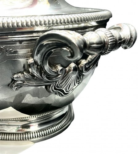 Antiquités - H. LAPPARRA - Covered soup tureen in solid silver late 19th 