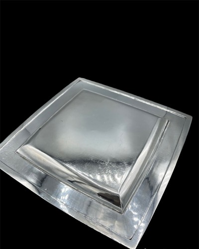 Antiquités - Jean E. Puiforcat -  square dish in sterling silver, art deco period