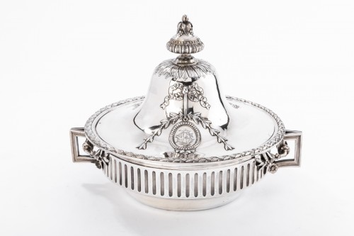 Gustave Odiot (1865-1894)  - Vegetable dish in sterling silver 19th - Antique Silver Style Napoléon III