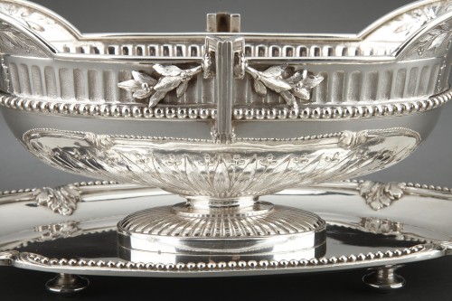 Antique Silver  - Gustave Odiot (1865-1894) – Solid silver sauce boat on its 19th  tray