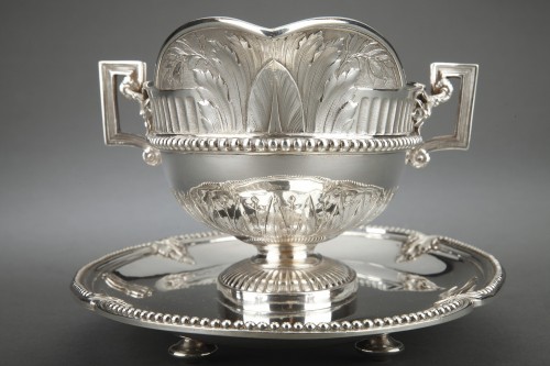 Gustave Odiot (1865-1894) – Solid silver sauce boat on its 19th  tray - Napoléon III