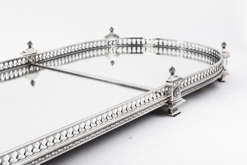 Argenterie et Orfèvrerie  - Surtout de table ceinture à galerie, en 3 parties Epoque fin XIXè
