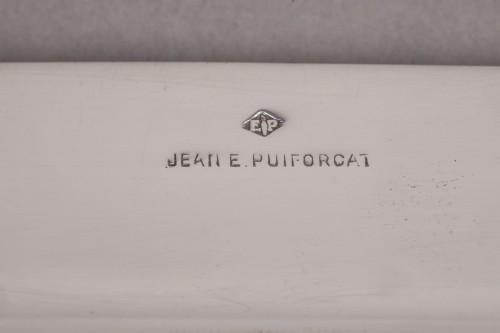 Jean E. Puiforcat - Large Art Deco solid silver presentation dish - 