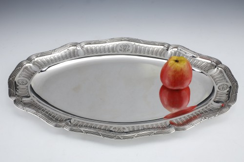 Antiquités - Boin Taburet - Large Oval Presentation Dish in Sterling Silver XIXth