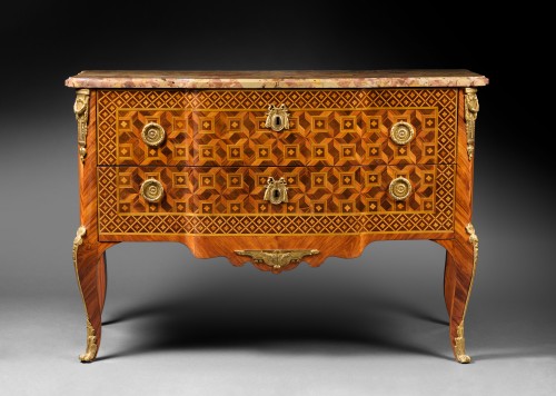 Fine Transition ormolu mounted tulipwood and marquetry Commode  - Furniture Style Transition