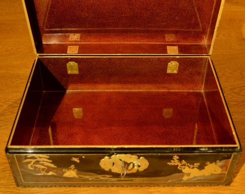 Asian Works of Art  - A  Japanese lacquer box