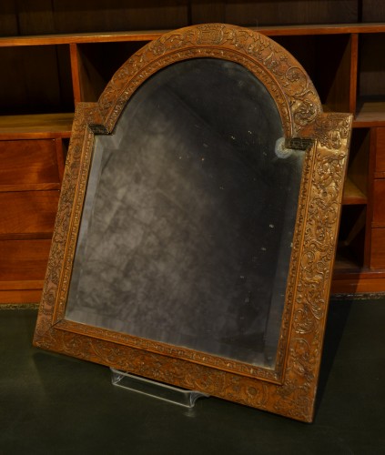 XVIIe siècle - Miroir de toilette en cerisier de Sainte Lucie ou bois de Bagard