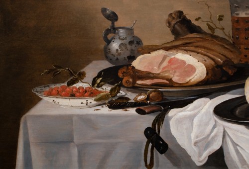 Tableaux et dessins Tableaux XVIIe siècle - Nature morte de banquet au jambon et plat de fraise.Pieter Claesz (1596-1661) Atelier