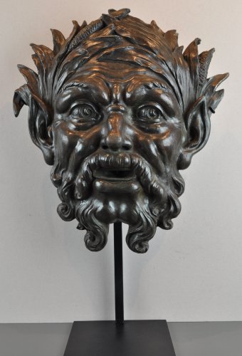 Mascaron de fontaine d’époque Louis XIV, tête de Faune - Louis XIV