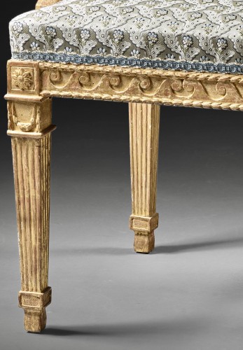 Openwork lyre-back armchair - Seating Style 