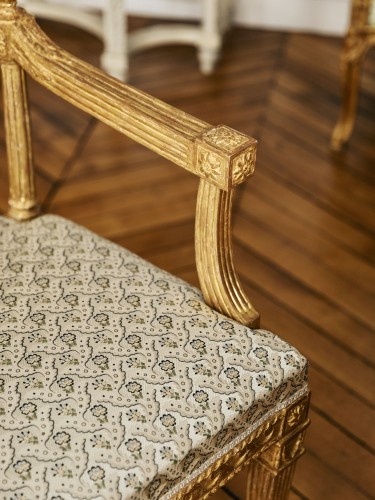 18th century - Openwork lyre-back armchair