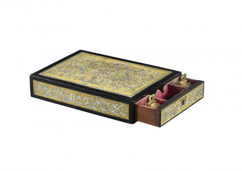 Coffret formant nécessaire à écrire