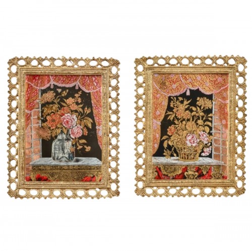 Paire de petites plaques en verre églomisé