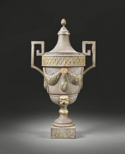 XVIIIe siècle - Fontaine en tôle peinte et dorée