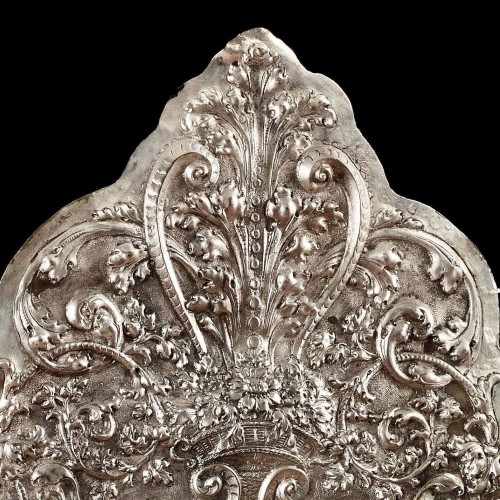 Pair of wall lights in embossed metal - 