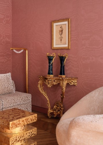 Drawing of a neoclassical vase - 