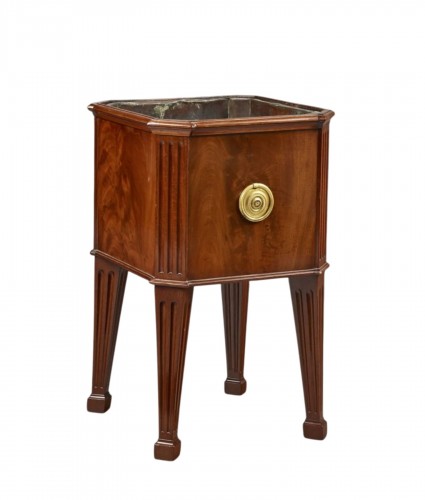 Jardinière en ronce d’acajou