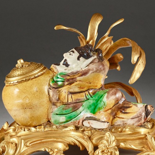 Decorative Objects  -  Chinese enameled porcelain inkwell