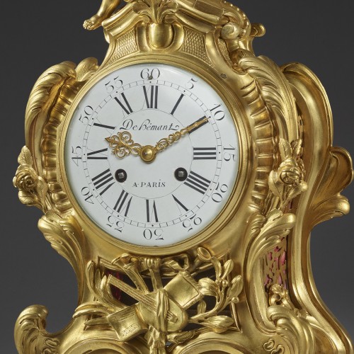 Horology  - Mantel clock to the Allegory of the Music