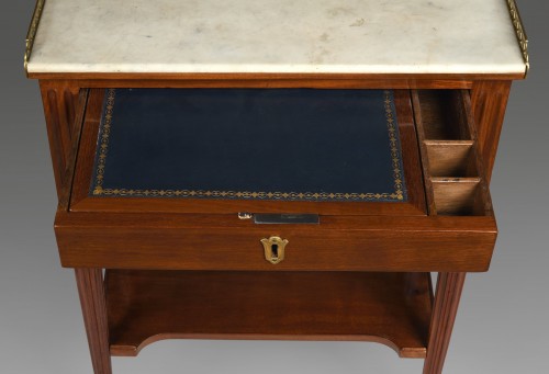 Table chiffonnière estampillée Aubry - Mobilier Style 