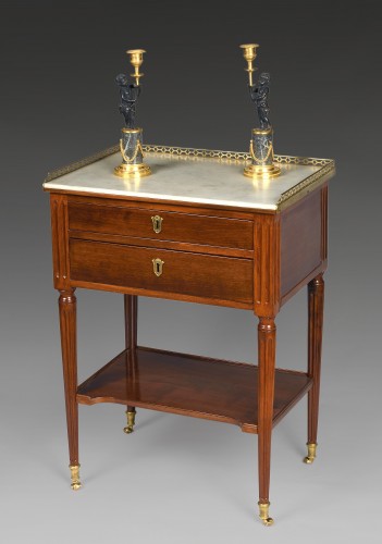 XVIIIe siècle - Table chiffonnière estampillée Aubry