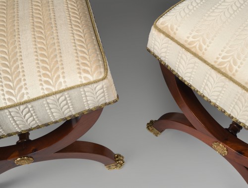 19th century - Pair of mahogany stools