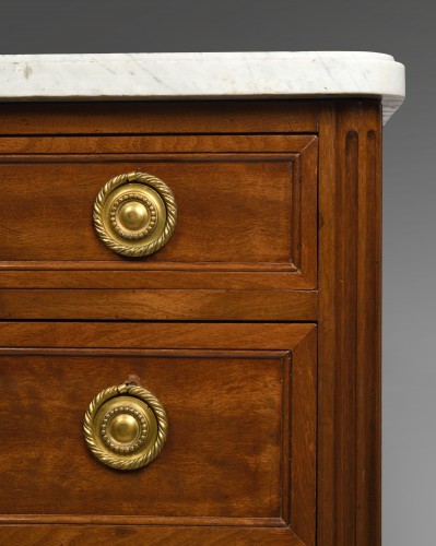 Commode Louis XVI estampillée de Nicolas Petit - Galerie François Paul Belliard