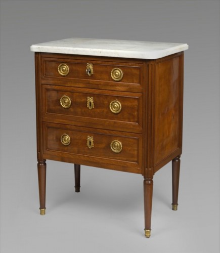 18th century - Louis XVI commode stamped by Nicolas Petit