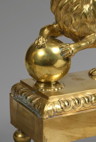 Paire de chenets en bronze doré, début XIXe - Objet de décoration Style 